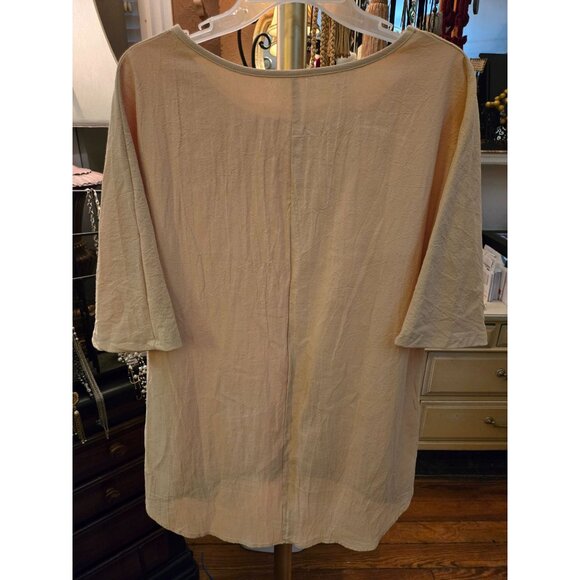 WT #1069 WOMENS LARGE MUSTARD COLOR PULLOVER TOP WITH UNIQUE HEMLINE - Picture 4 of 4